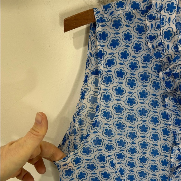 BODEN Blue Floral Button Down Sleeveless Blouse Size 6 - Picture 7 of 16